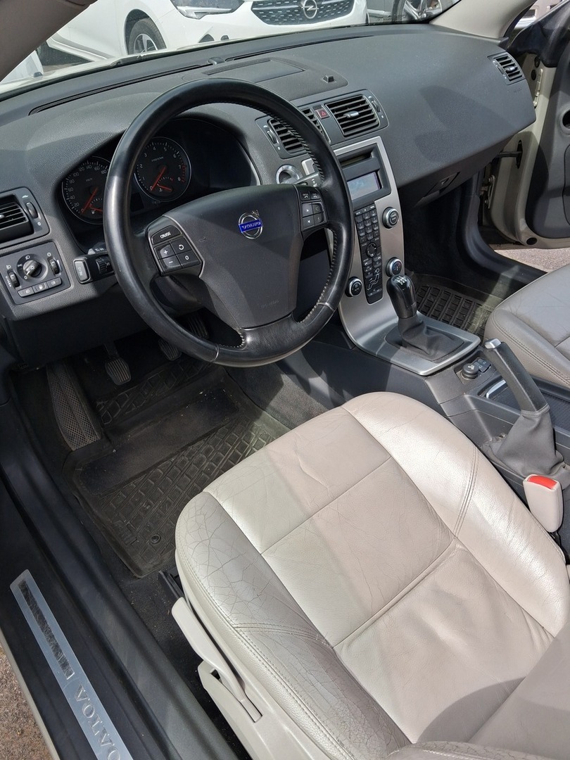 VOLVO C70 2006