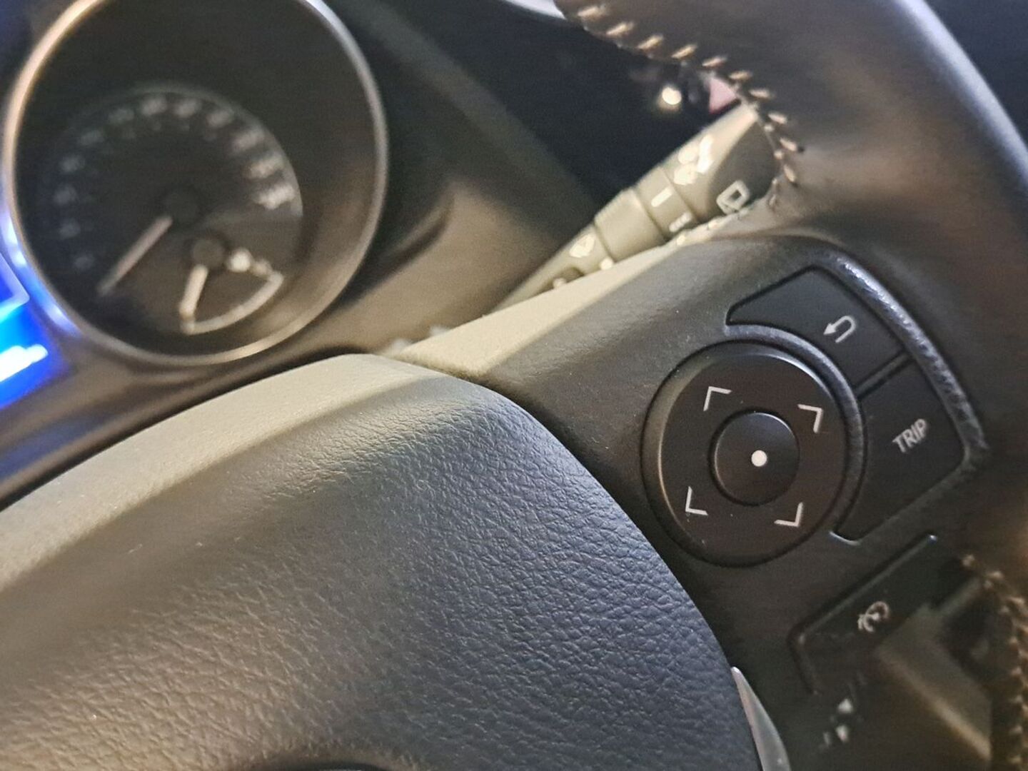 TOYOTA Auris 24