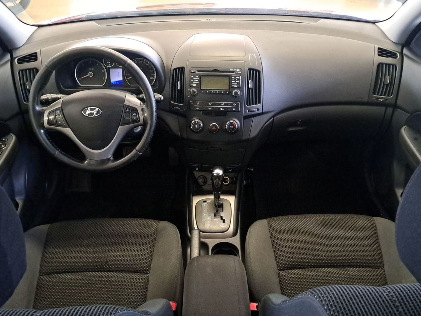 HYUNDAI i30 2010