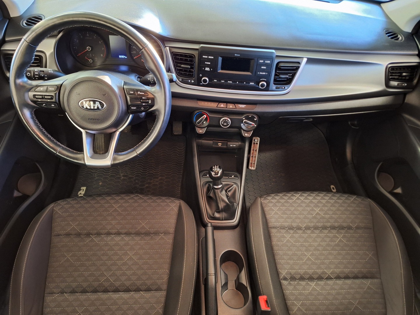KIA Rio 2021