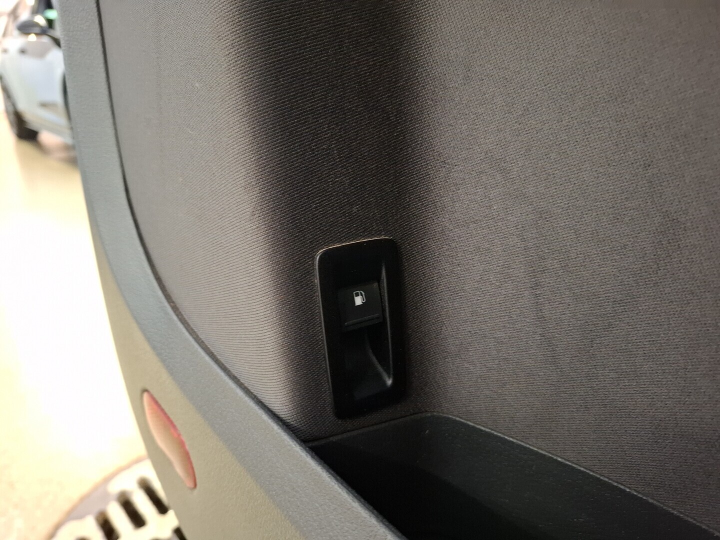 VOLKSWAGEN Touran 2011