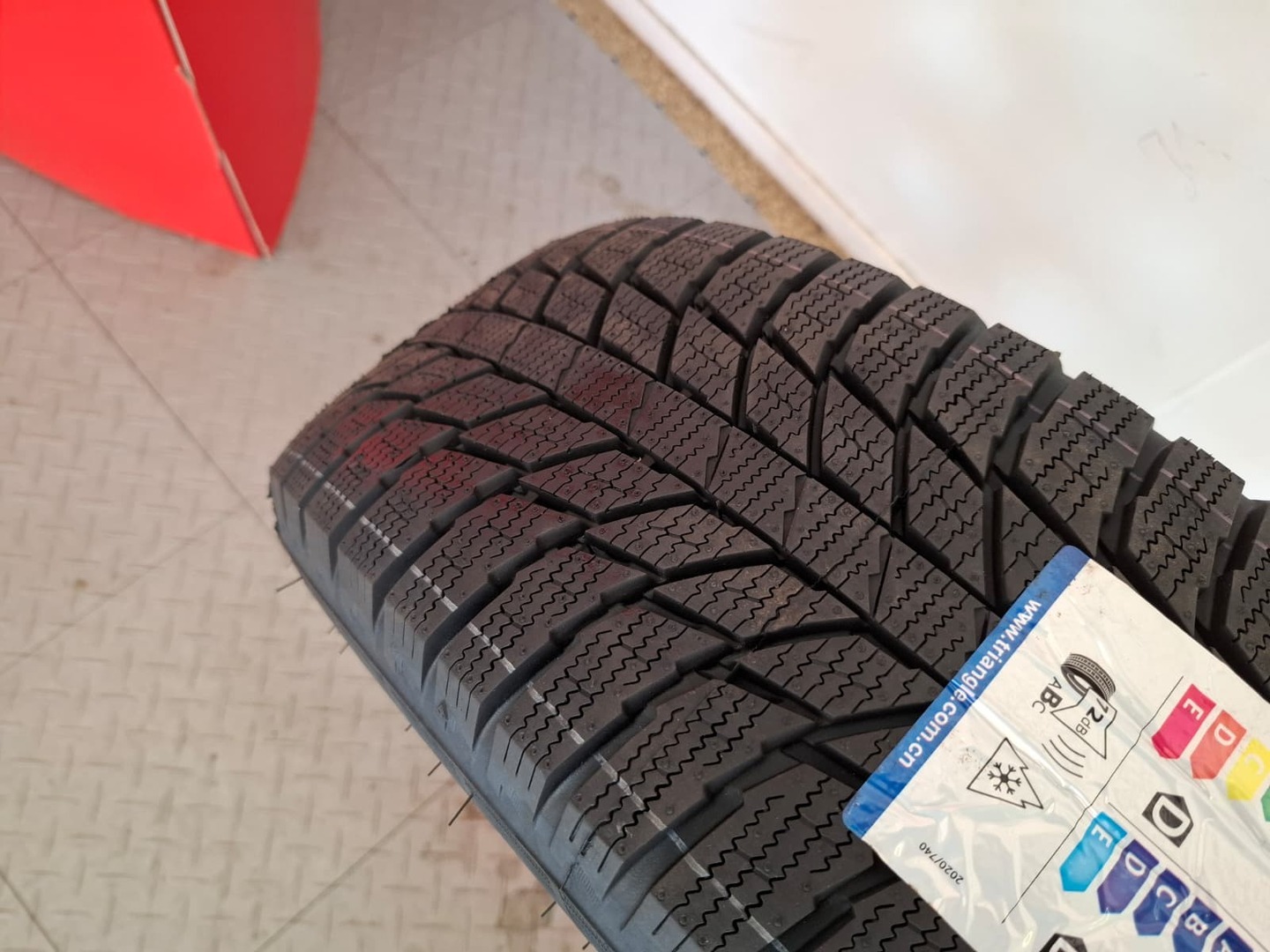 VOLKSWAGEN Touran 2011