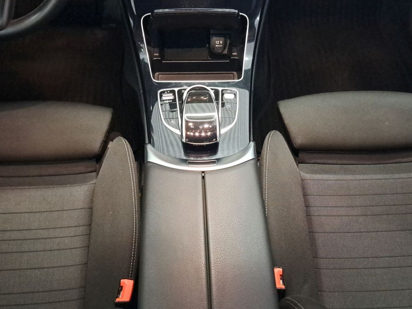 MERCEDES-BENZ C 18