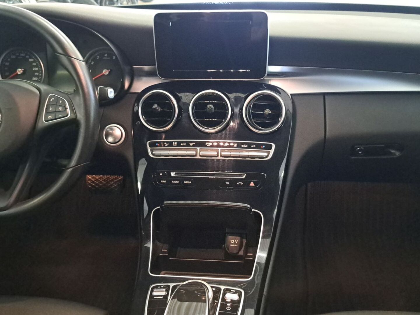 MERCEDES-BENZ C 19