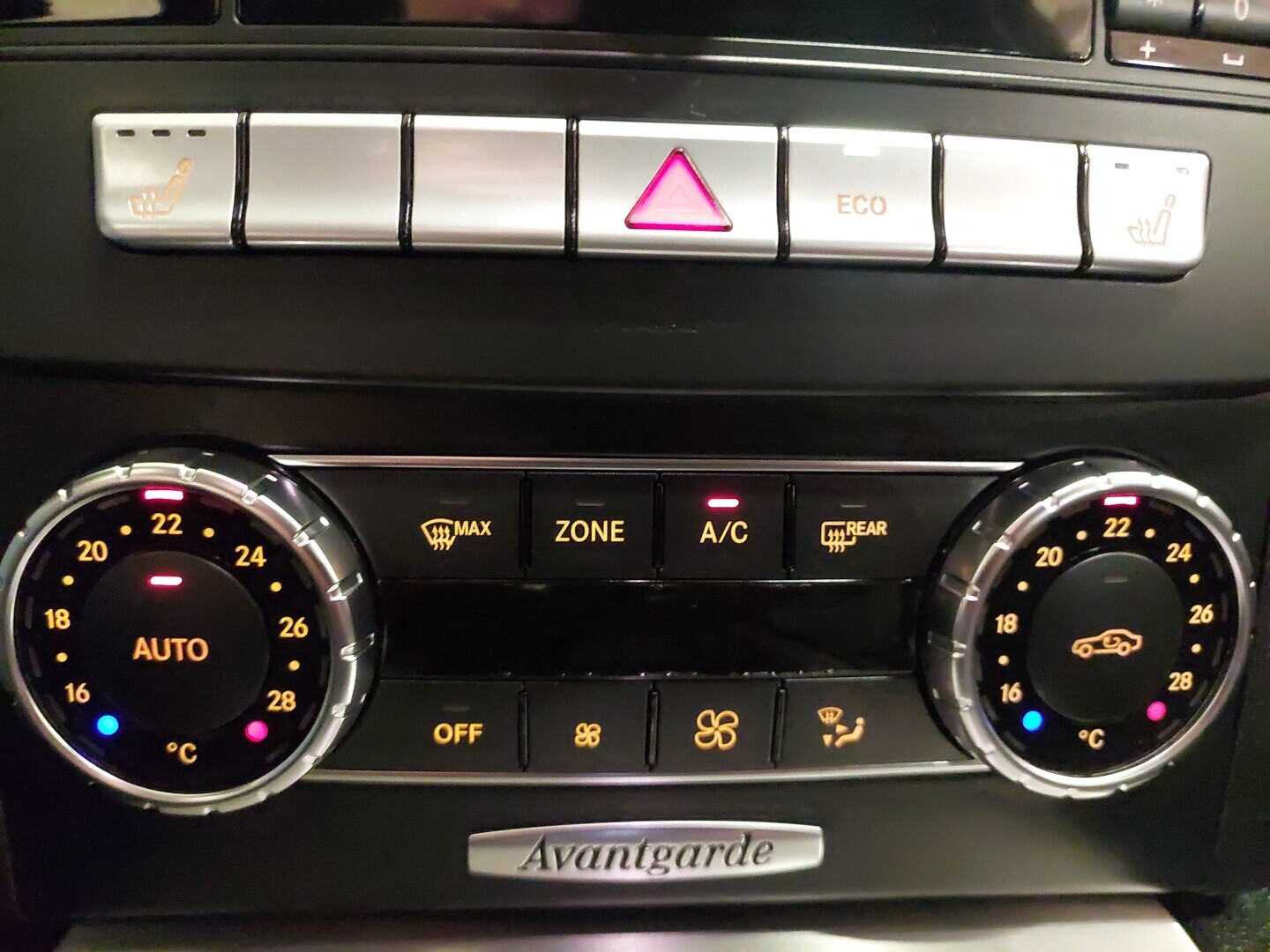 MERCEDES-BENZ C 2011