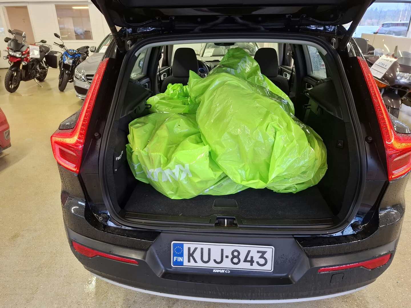 VOLVO XC40 2021