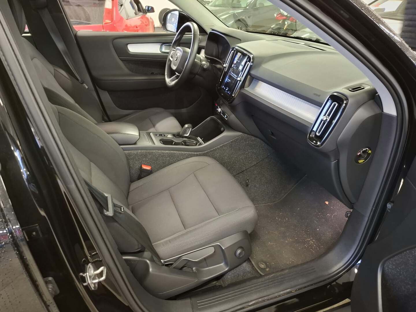 VOLVO XC40 2021