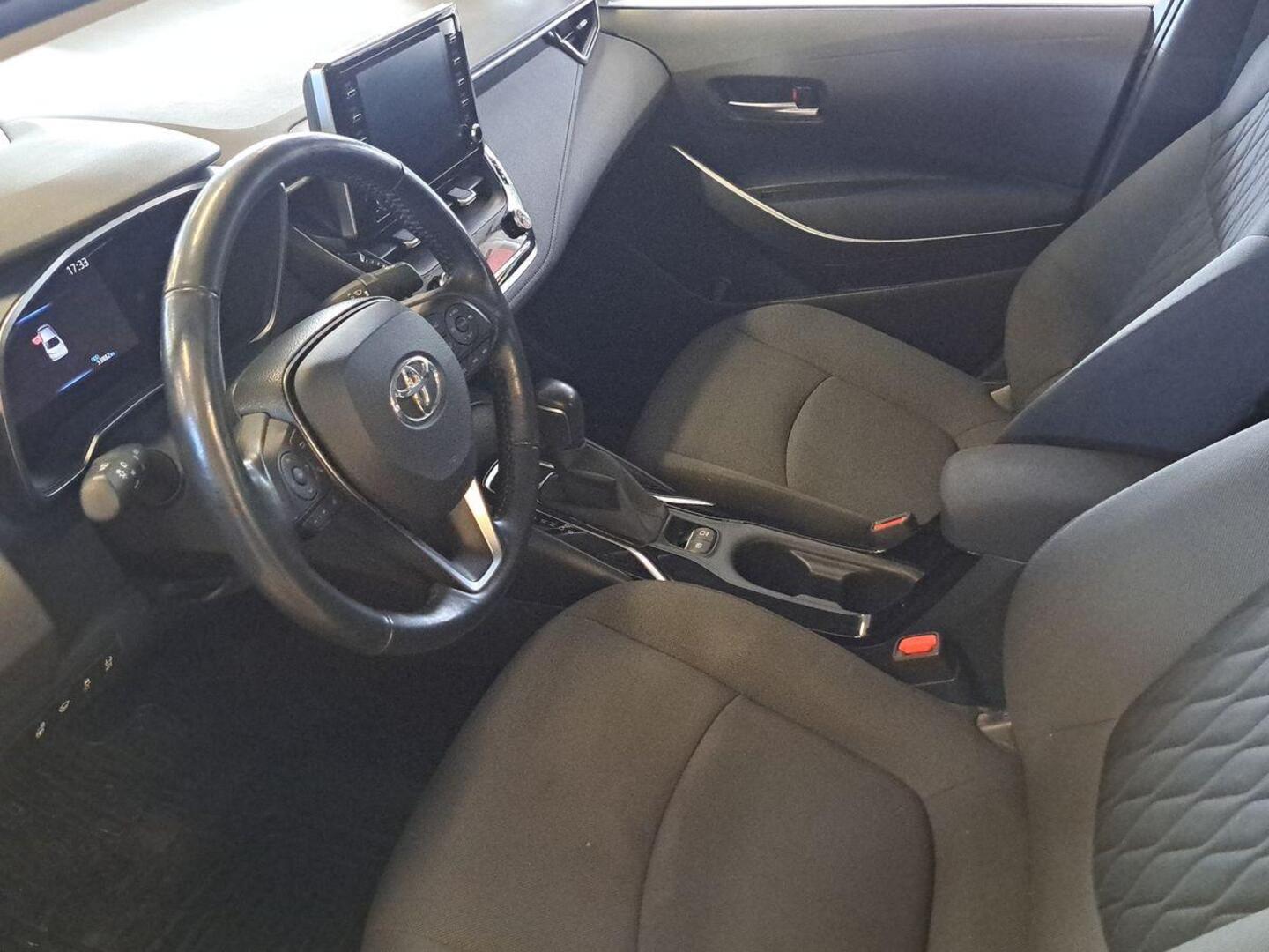 TOYOTA Corolla 2021