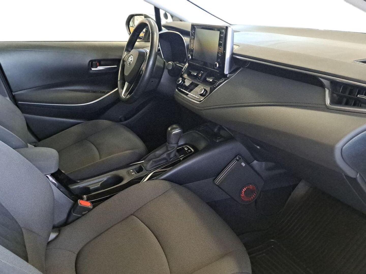 TOYOTA Corolla 2021