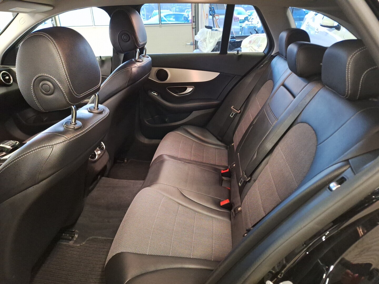 MERCEDES-BENZ C 2015