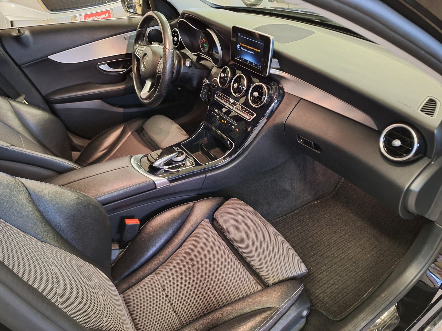 MERCEDES-BENZ C 2015