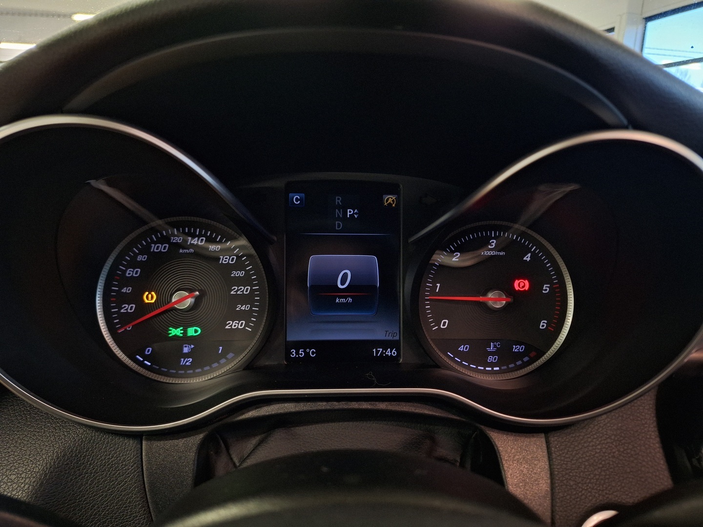 MERCEDES-BENZ C 2015