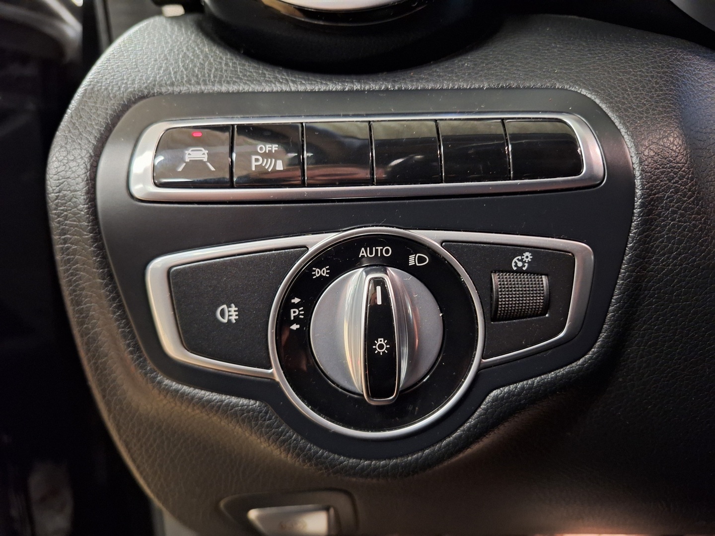 MERCEDES-BENZ C 2015