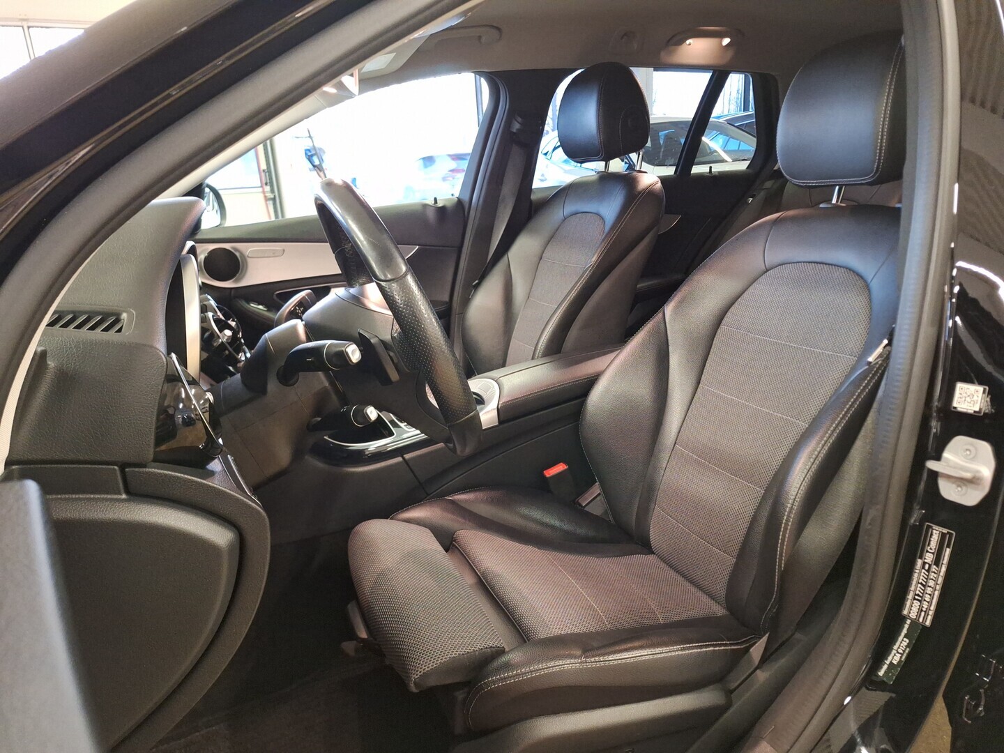 MERCEDES-BENZ C 2015