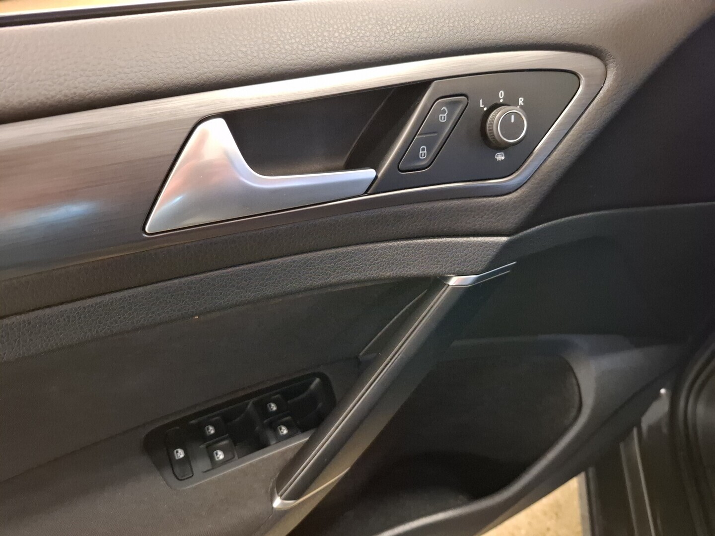 VOLKSWAGEN Golf 2019