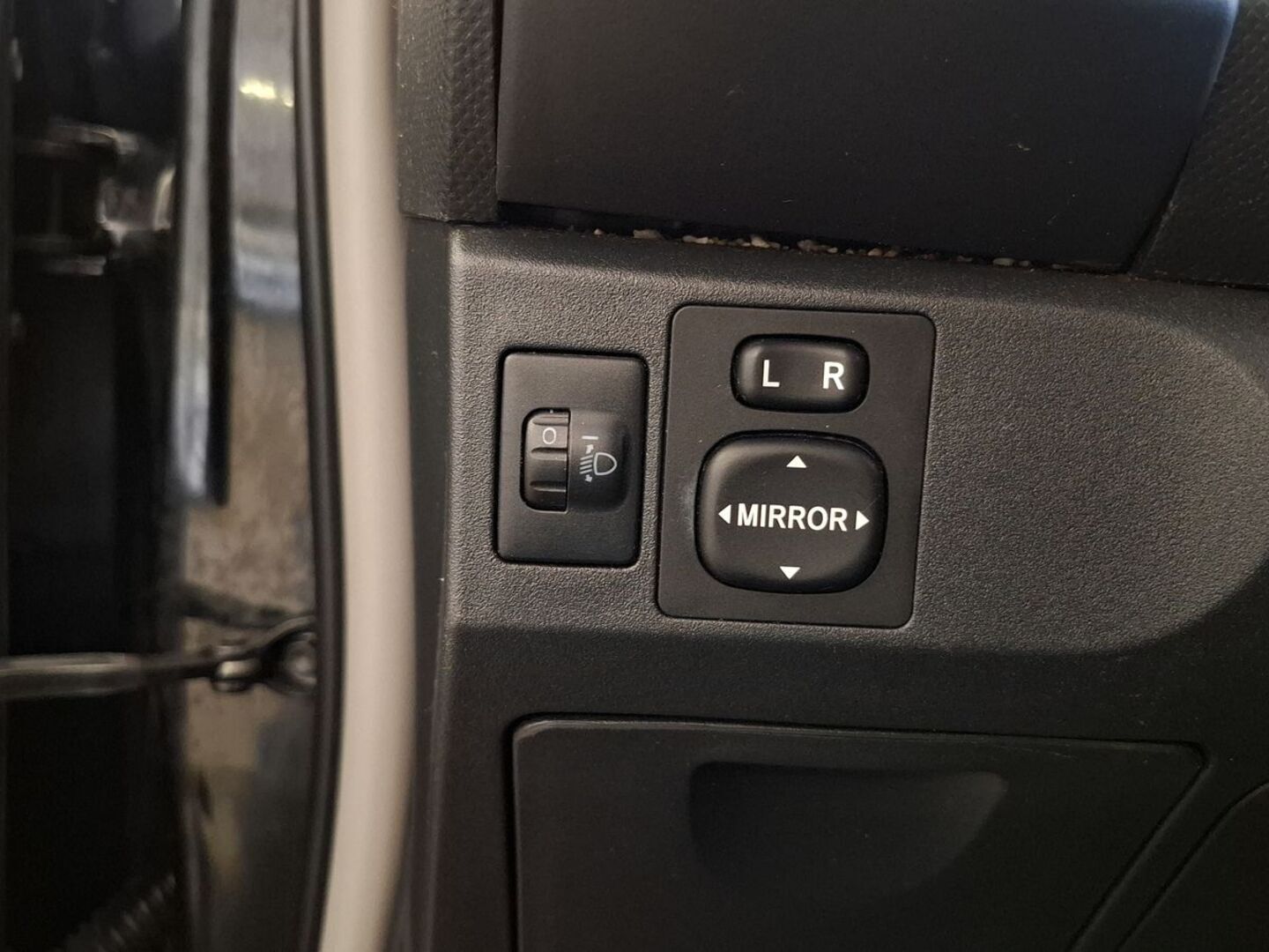 TOYOTA Yaris 2008