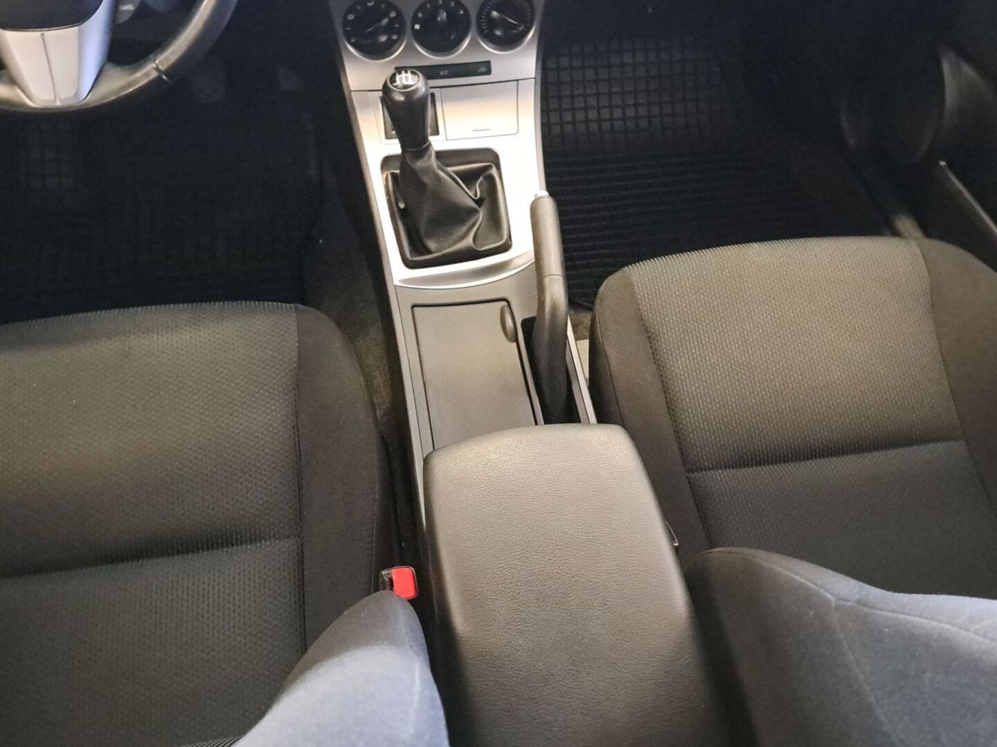 MAZDA Mazda3 2011