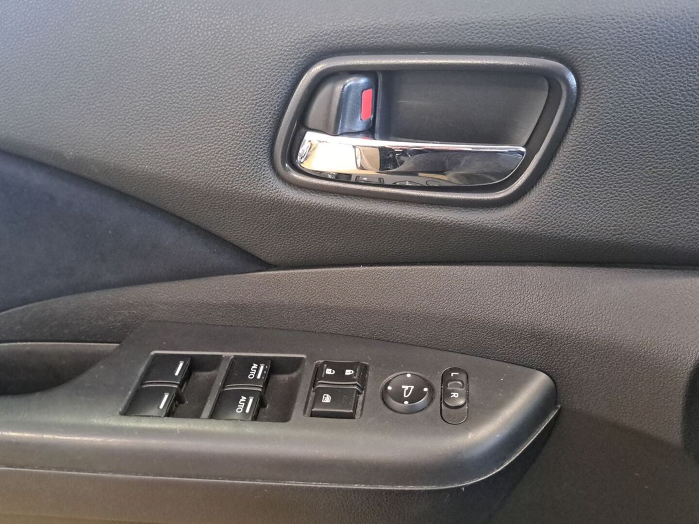 HONDA CR-V 19