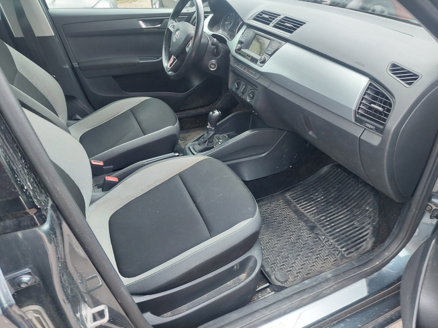 SKODA Fabia 2016