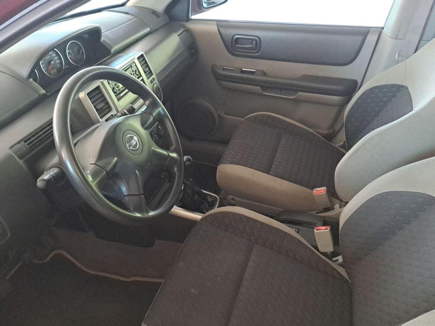 NISSAN X-TRAIL 2005