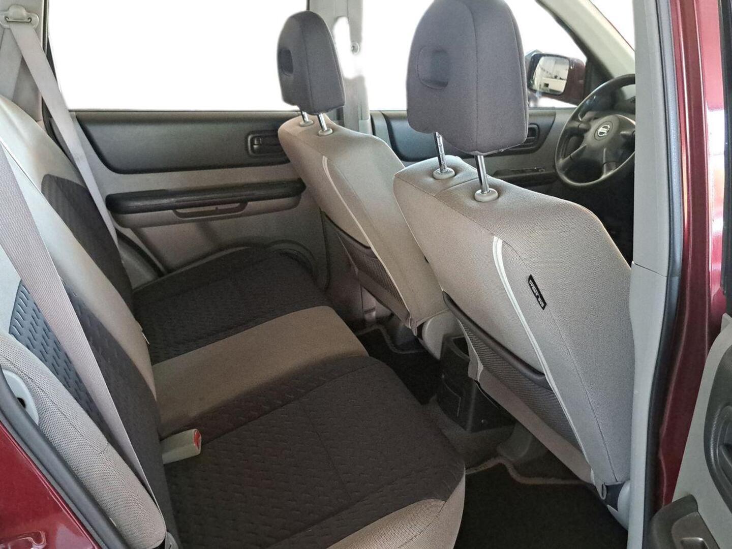 NISSAN X-TRAIL 2005