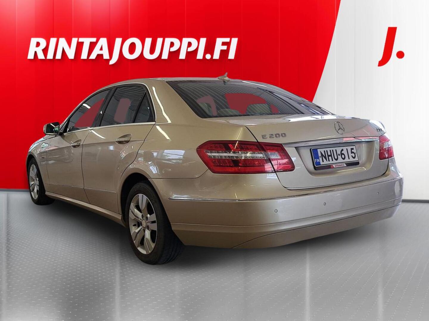 MERCEDES-BENZ E 2011