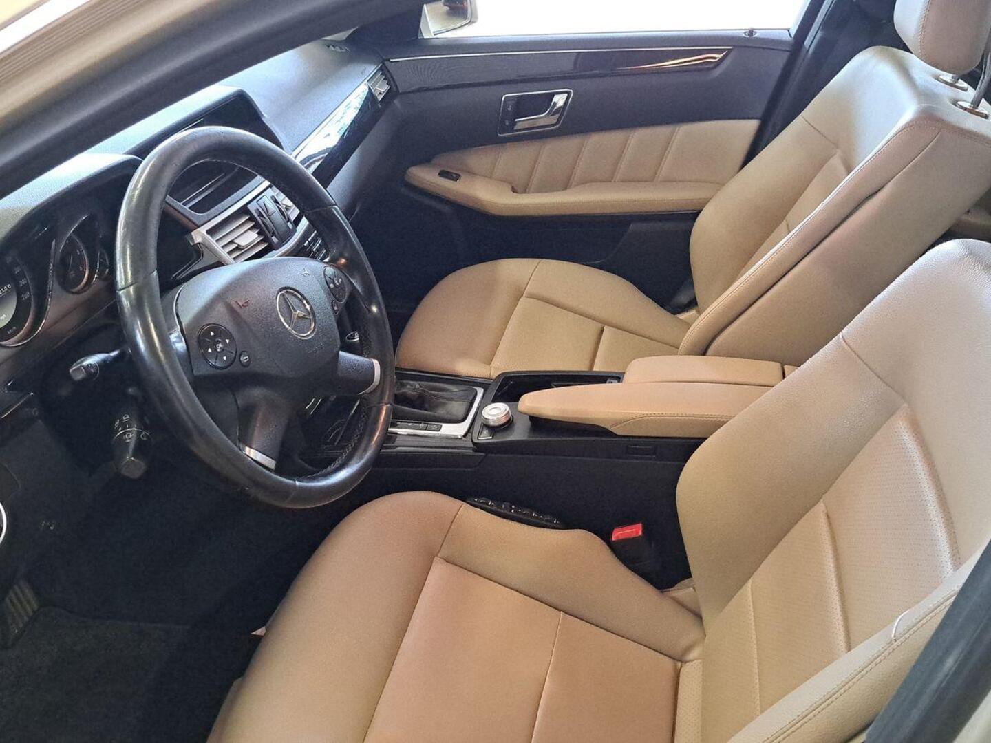 MERCEDES-BENZ E 2011