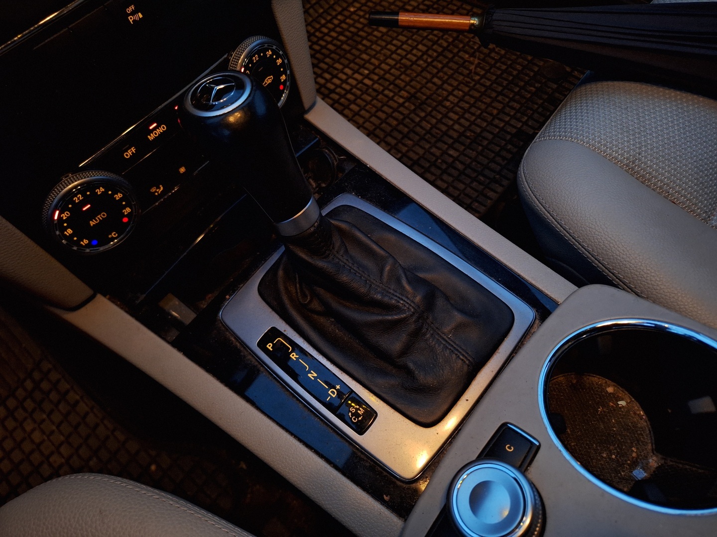 MERCEDES-BENZ GLK 2010