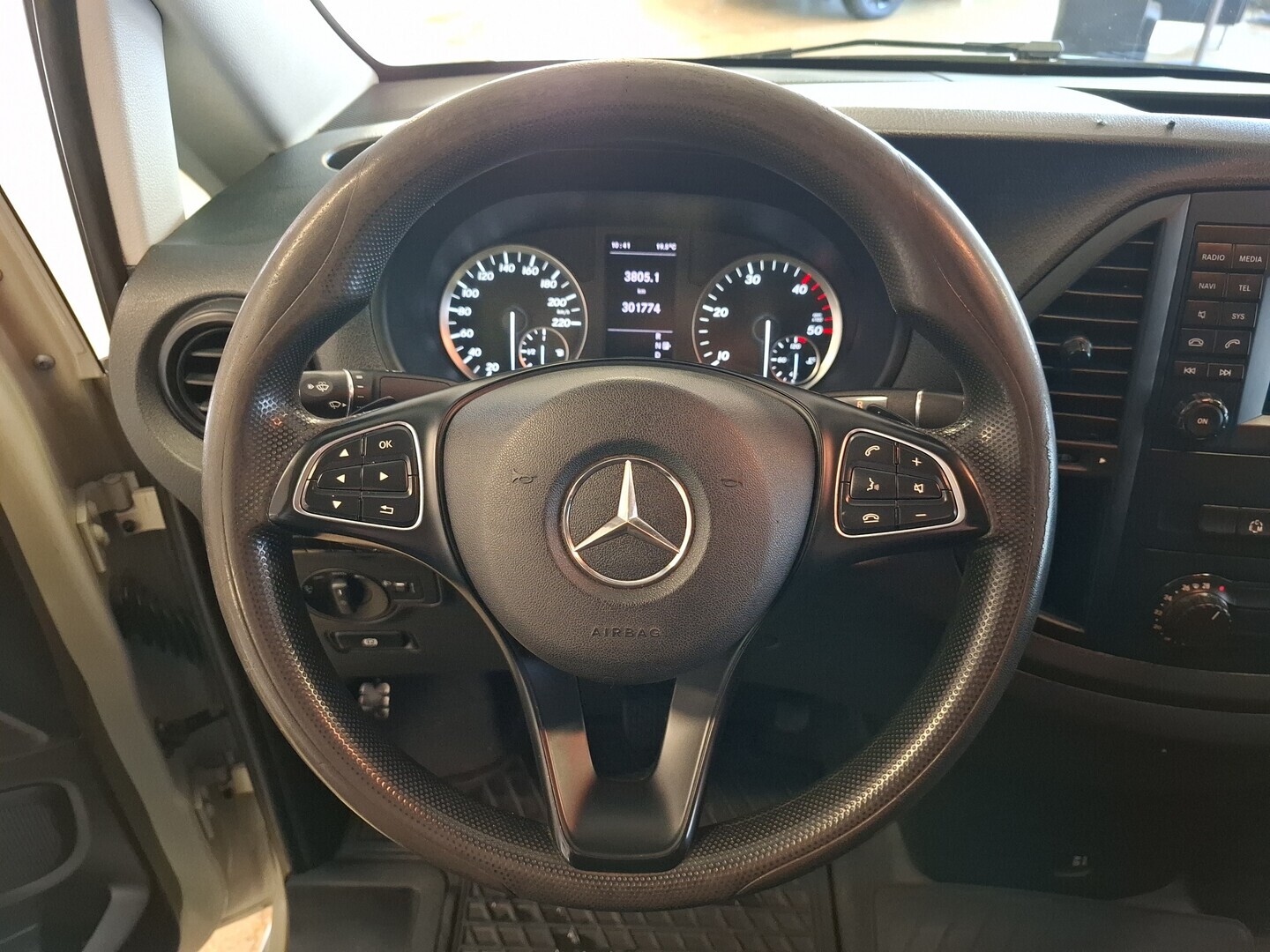 MERCEDES-BENZ Vito 2015