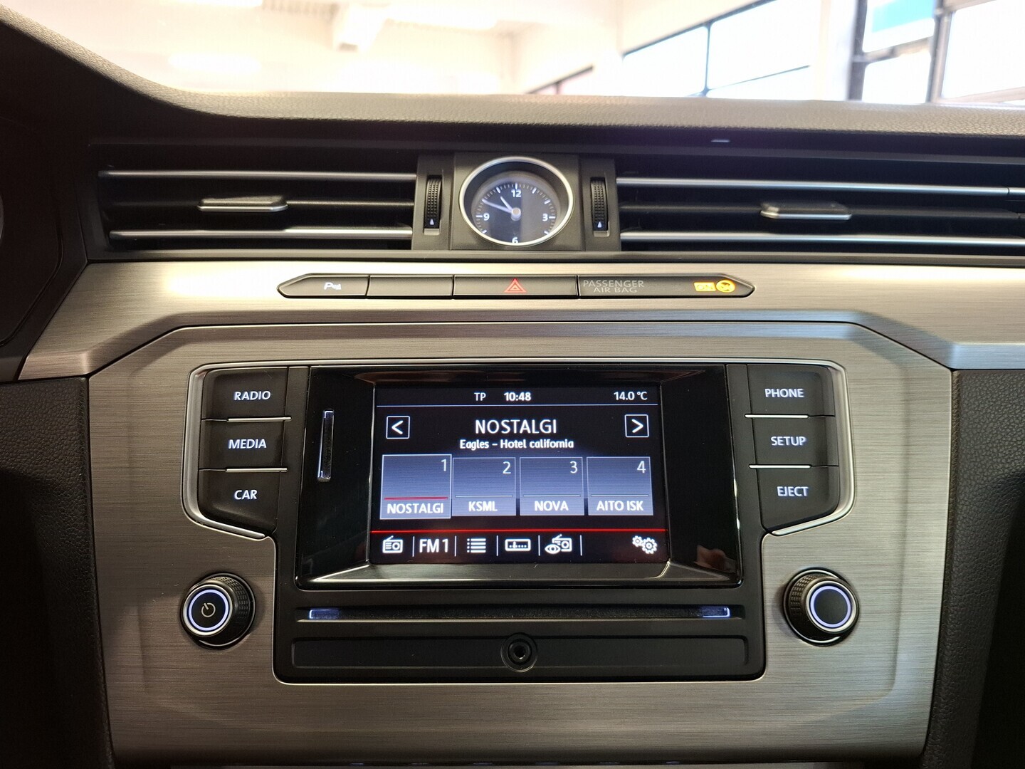 VOLKSWAGEN Passat 2017