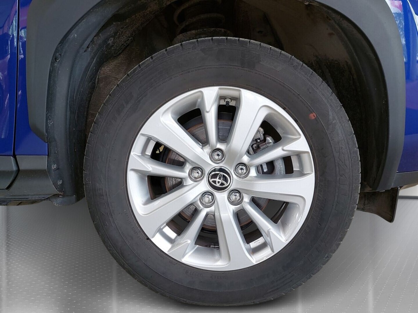 TOYOTA Yaris Cross 2024