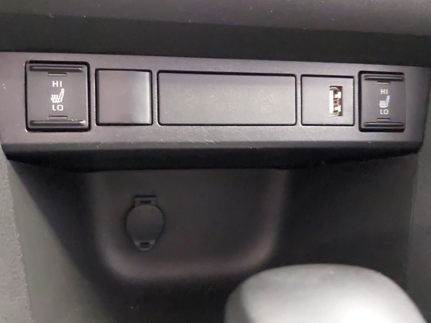 TOYOTA Yaris Cross 2024