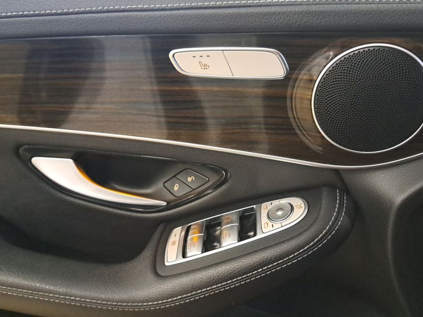 MERCEDES-BENZ GLC 21