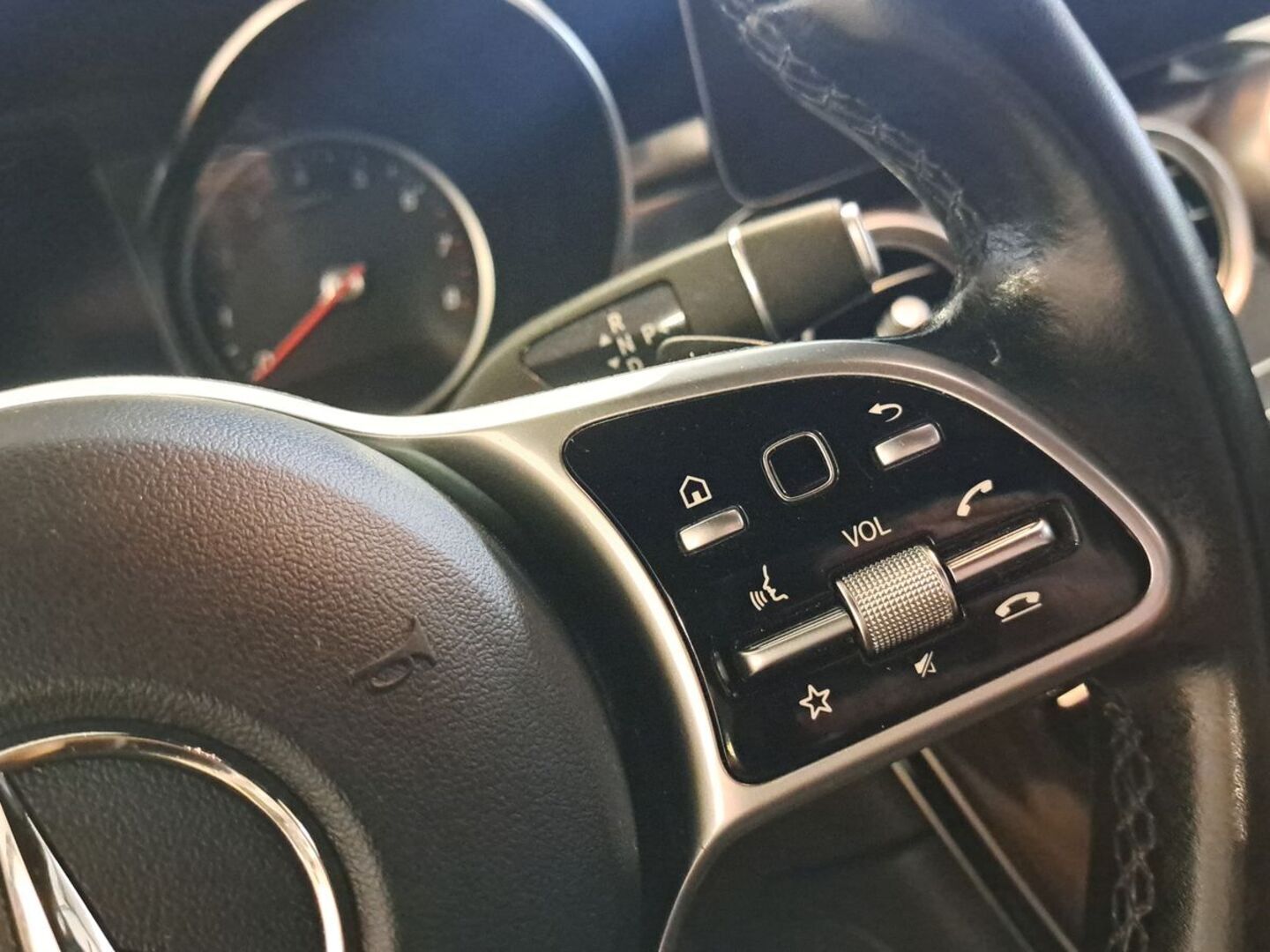 MERCEDES-BENZ GLC 24
