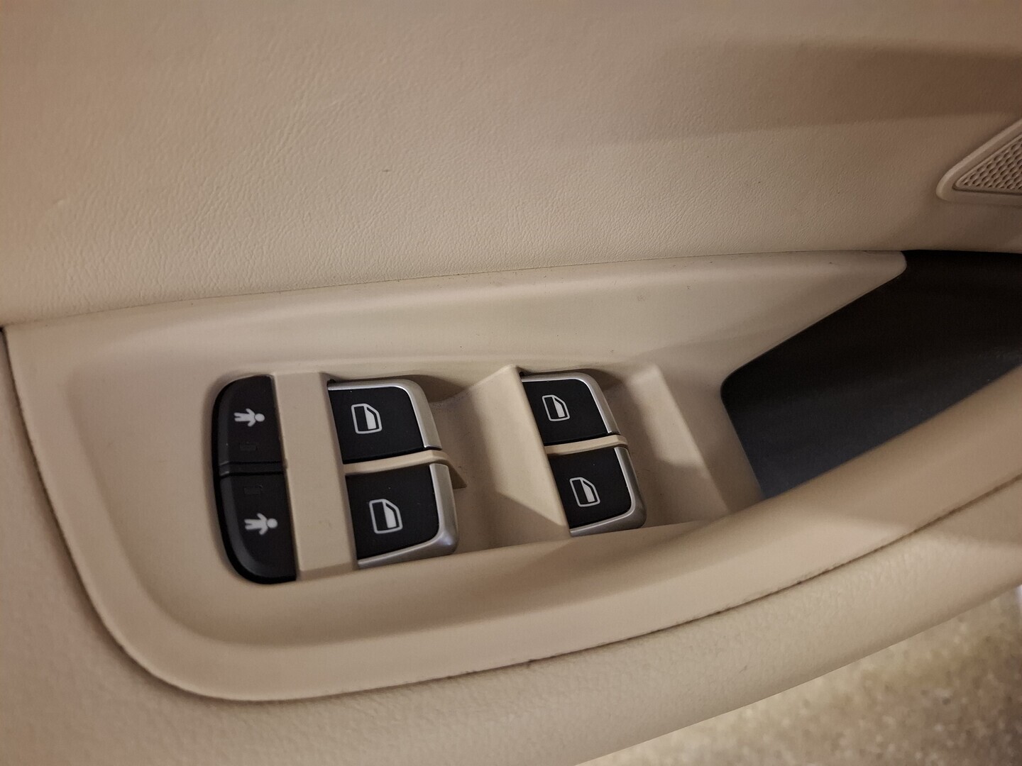 AUDI A6 allroad quattro 2015