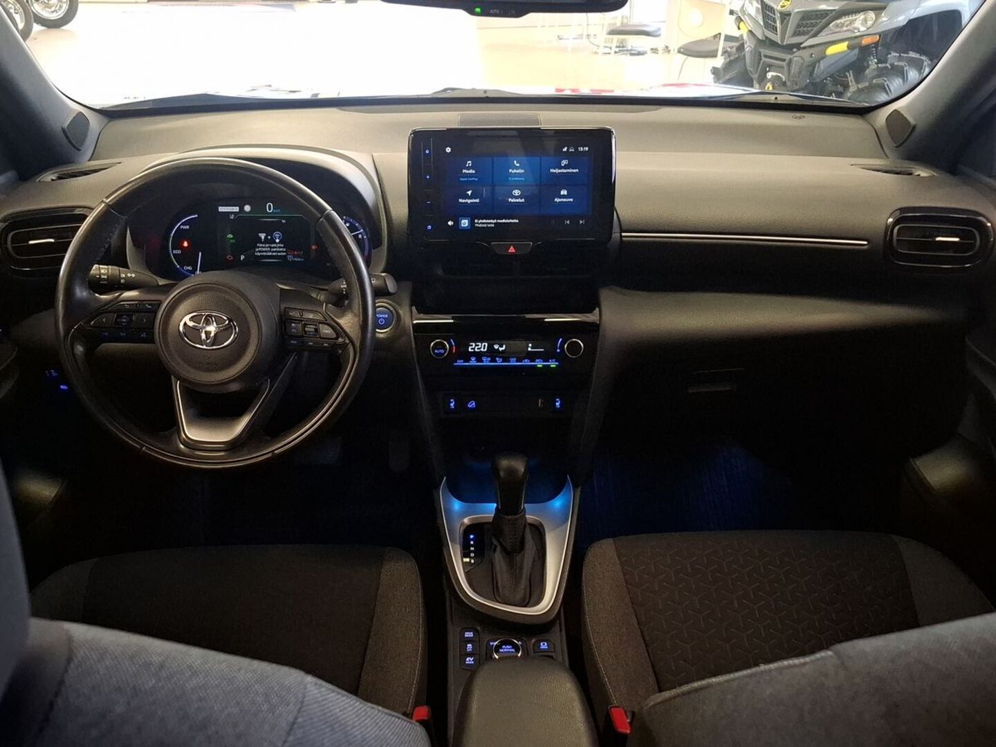 TOYOTA Yaris Cross 2022