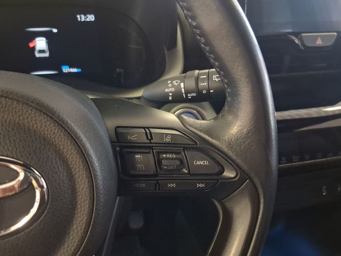 TOYOTA Yaris Cross 2022