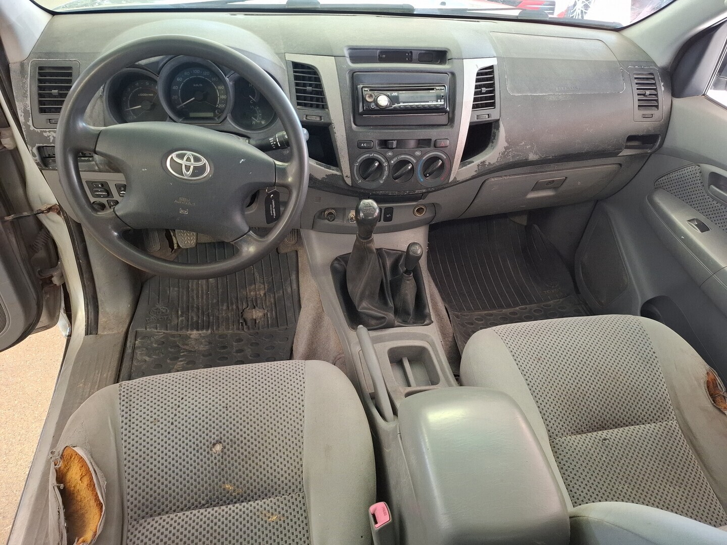 TOYOTA Hilux 2006