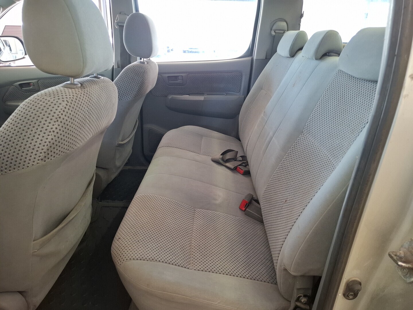TOYOTA Hilux 2006