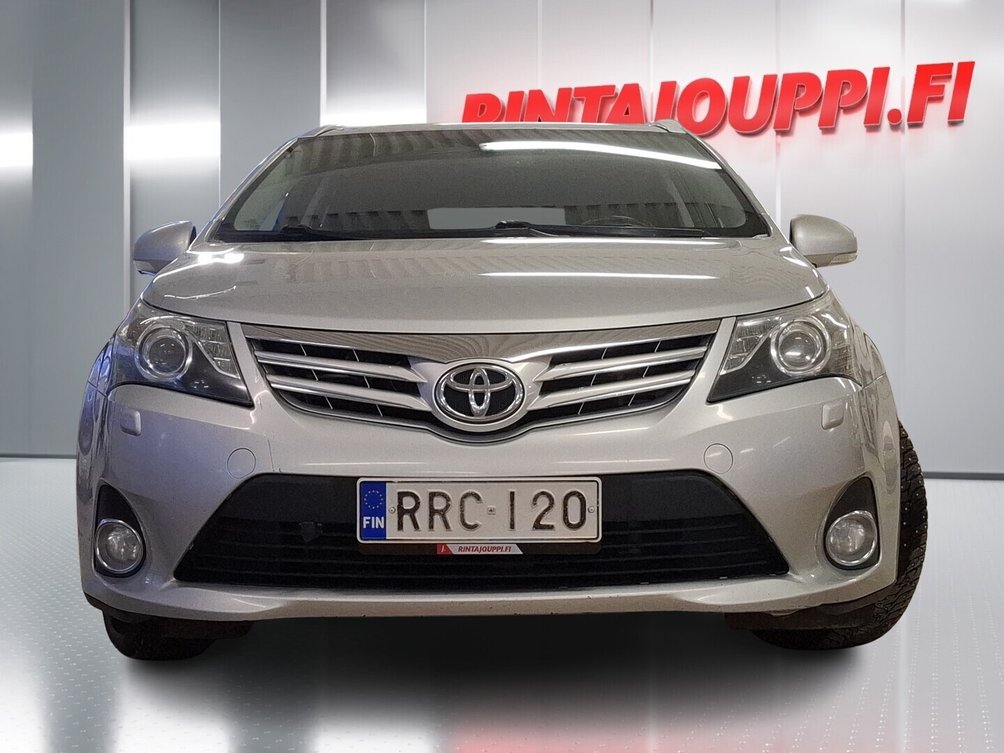 TOYOTA Avensis 2013
