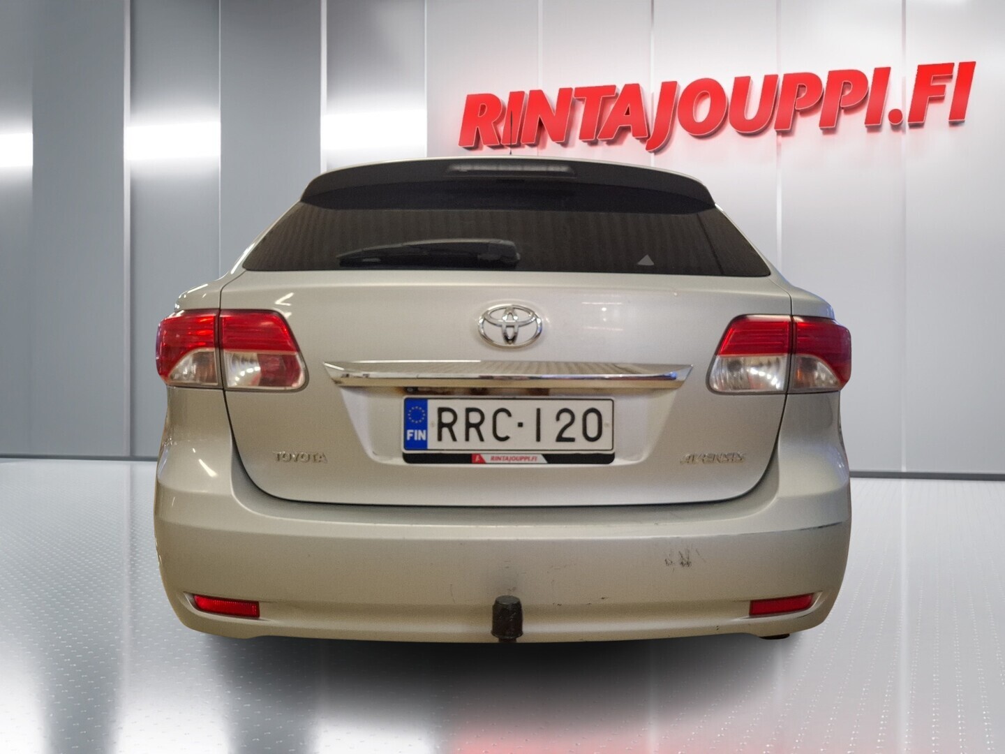 TOYOTA Avensis 2013