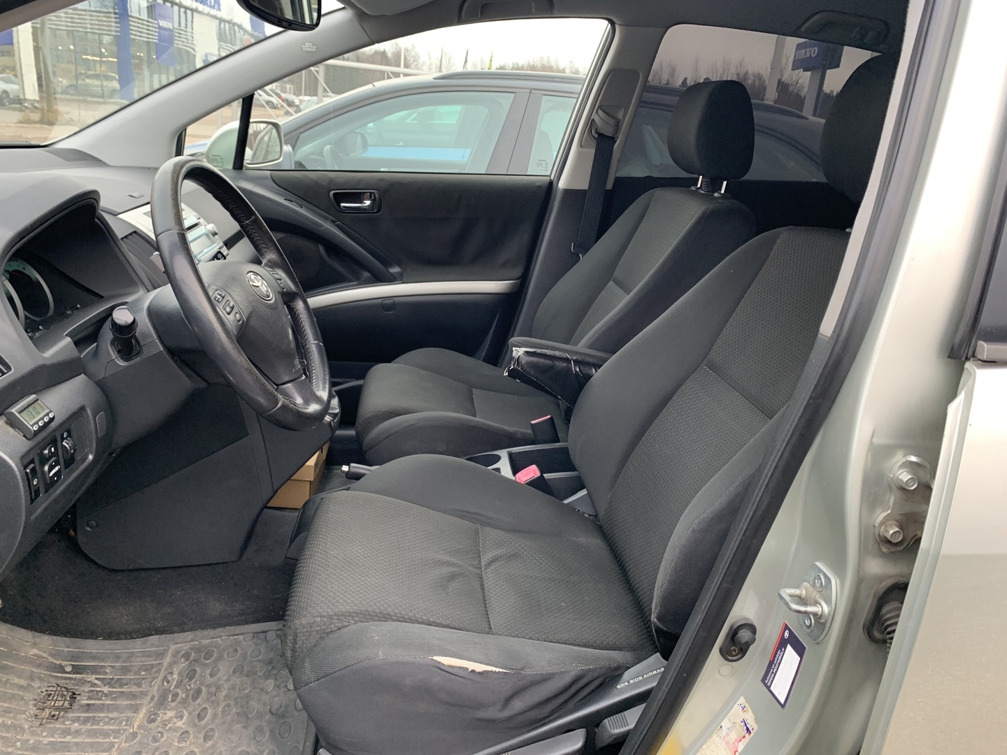 TOYOTA Corolla Verso 2004