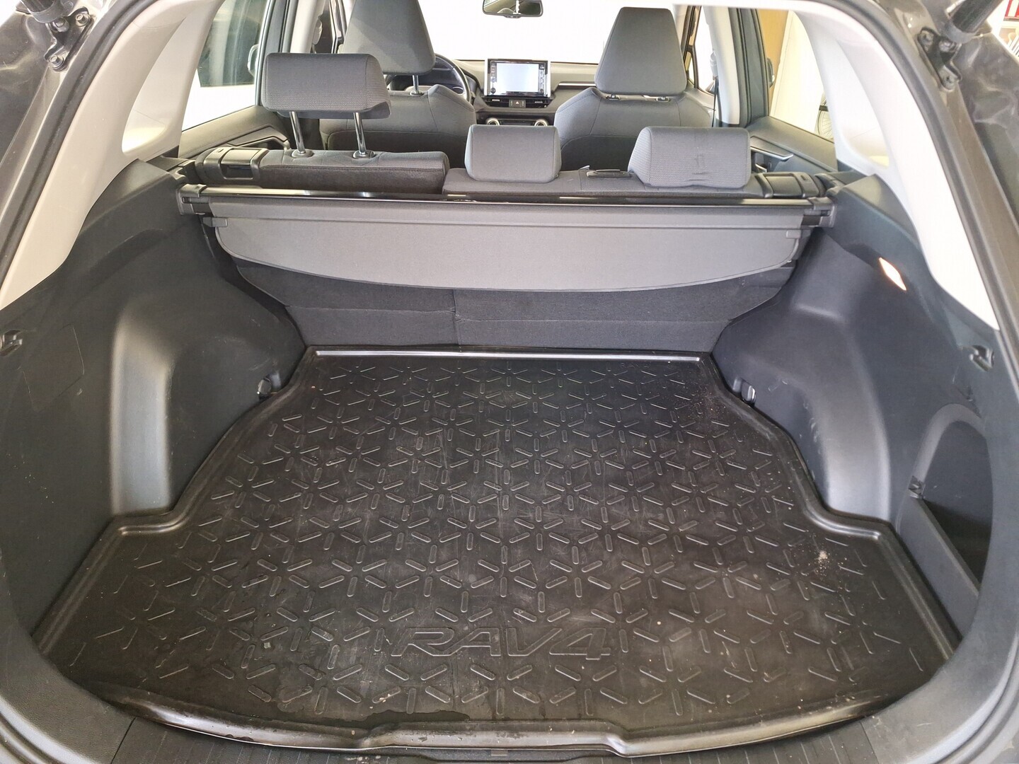TOYOTA RAV4 2019