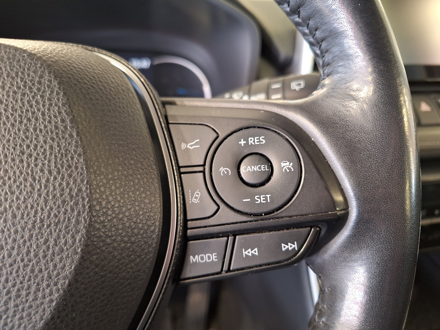 TOYOTA RAV4 2019