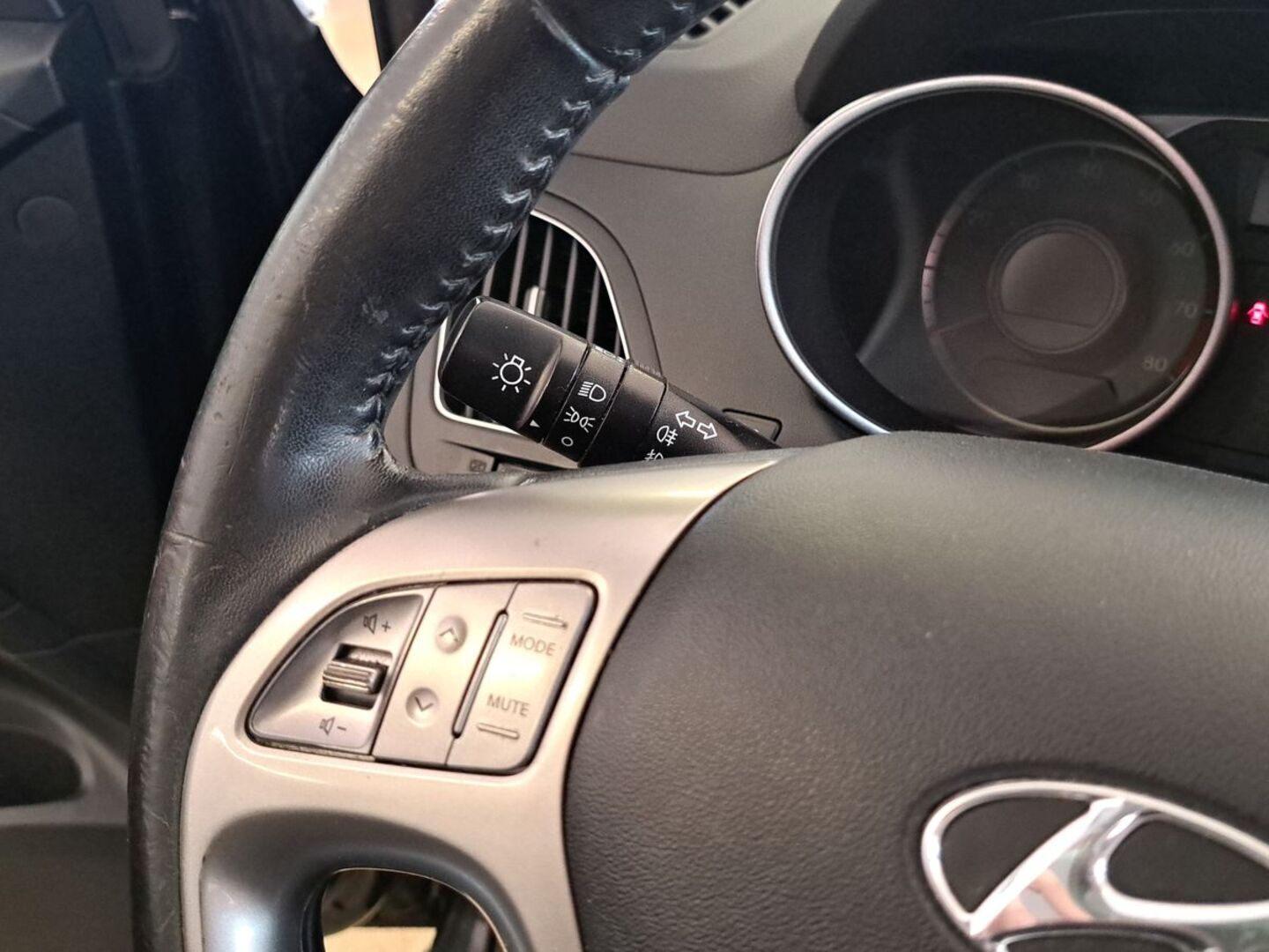HYUNDAI ix35 2012
