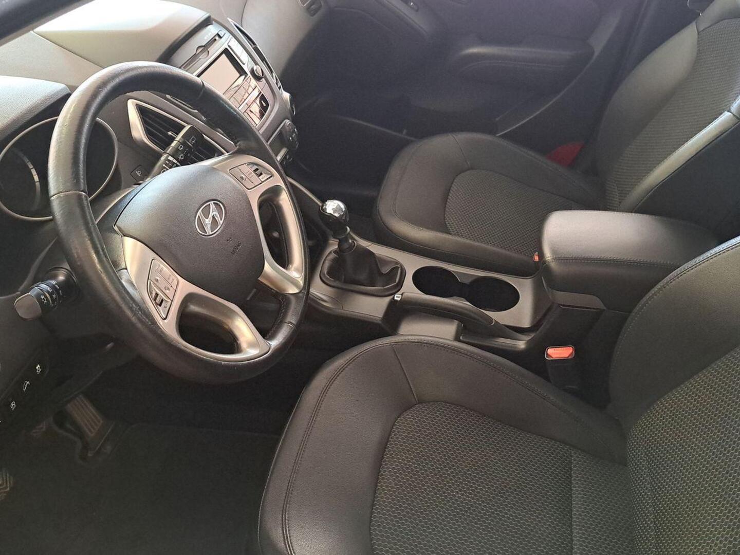 HYUNDAI ix35 2012