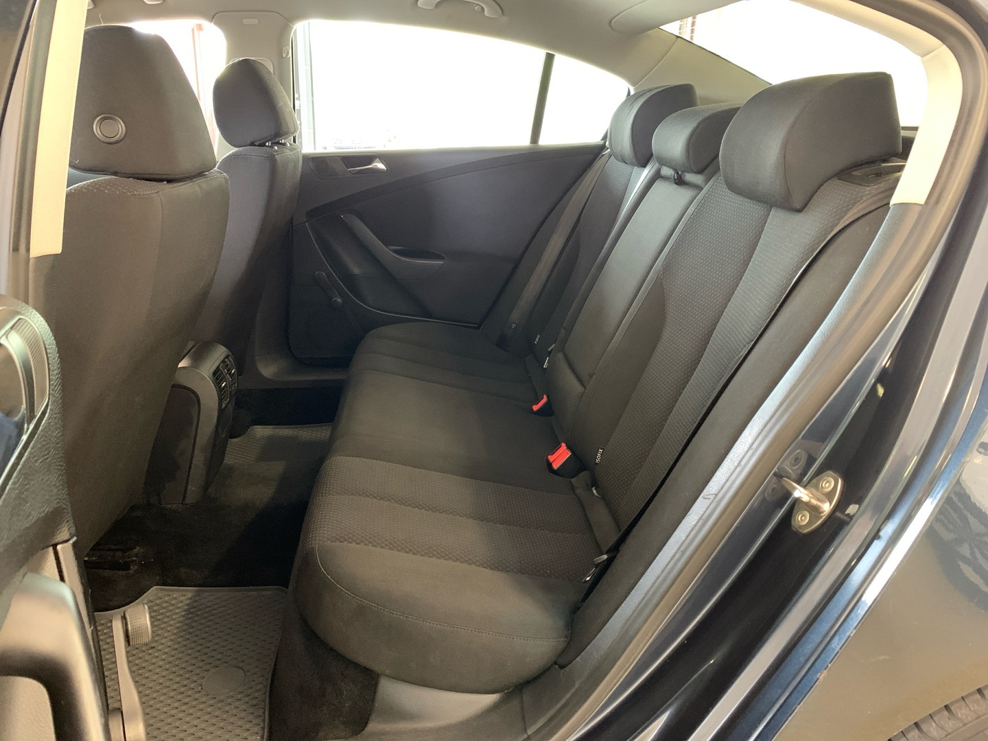 VOLKSWAGEN Passat 2006