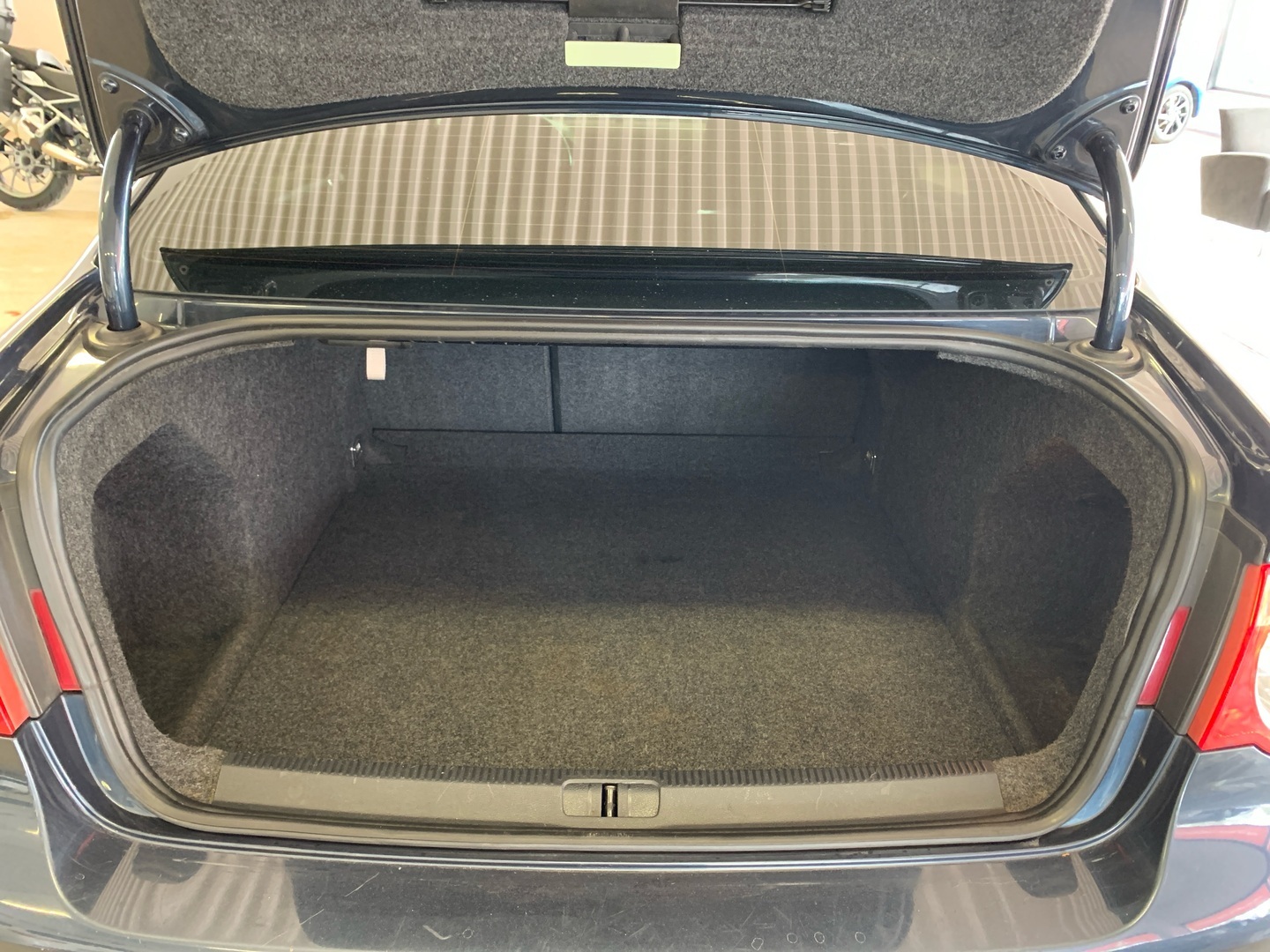 VOLKSWAGEN Passat 2006