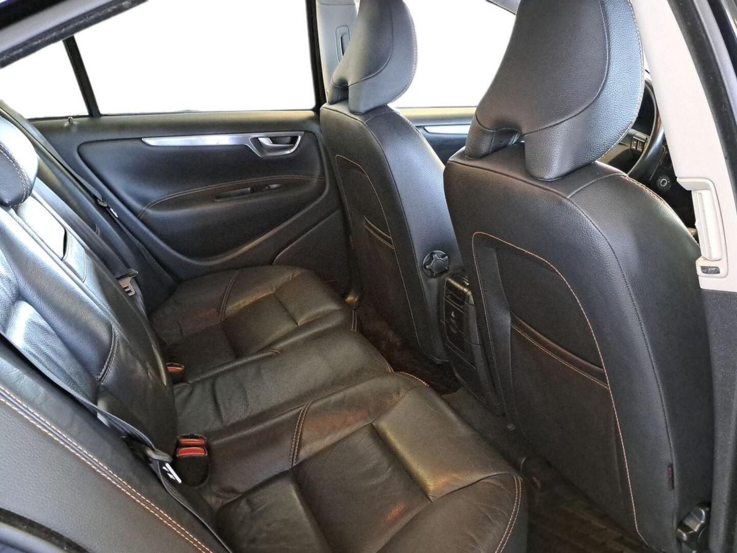 VOLVO S60 10