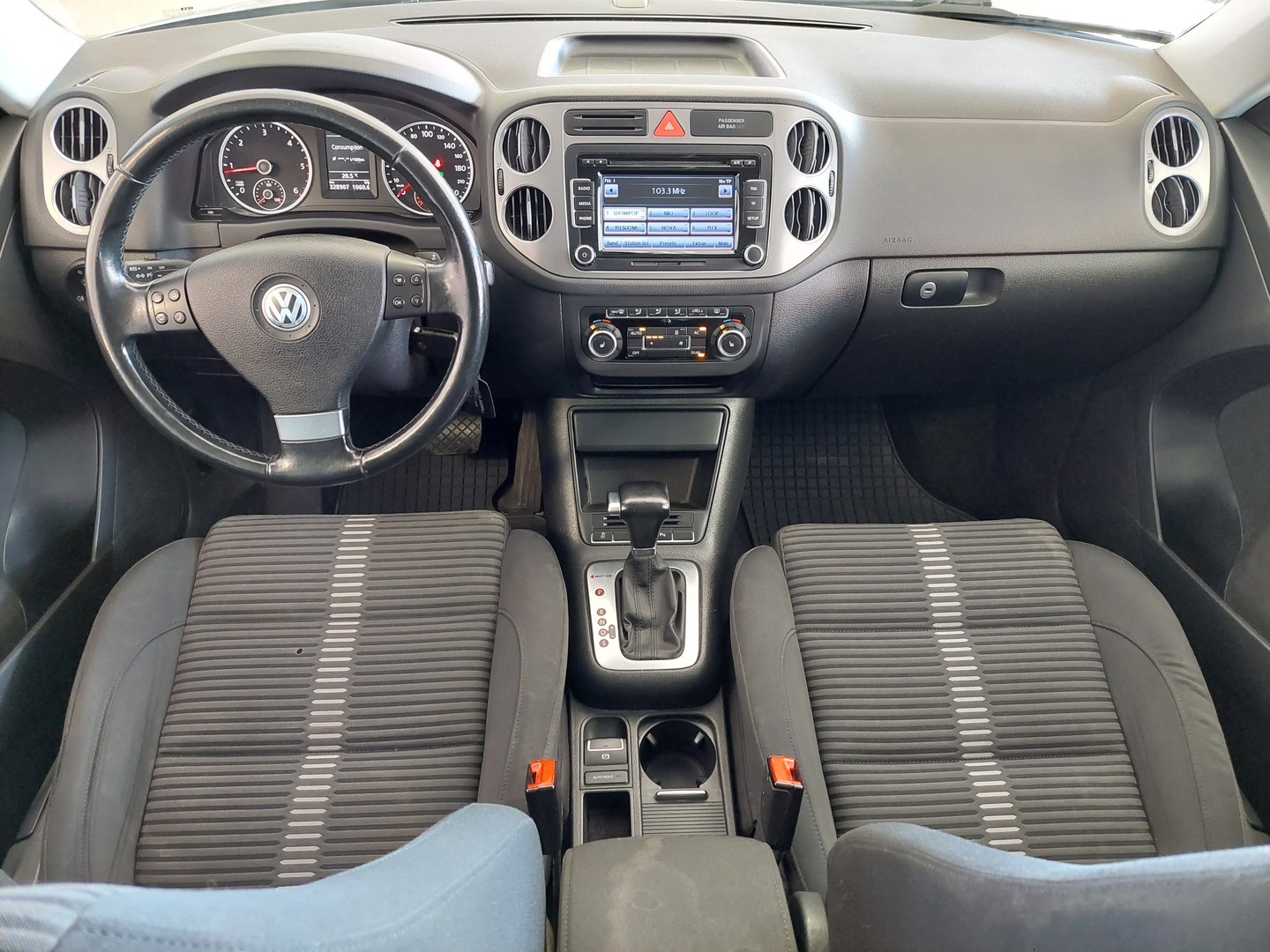 VOLKSWAGEN Tiguan 2010